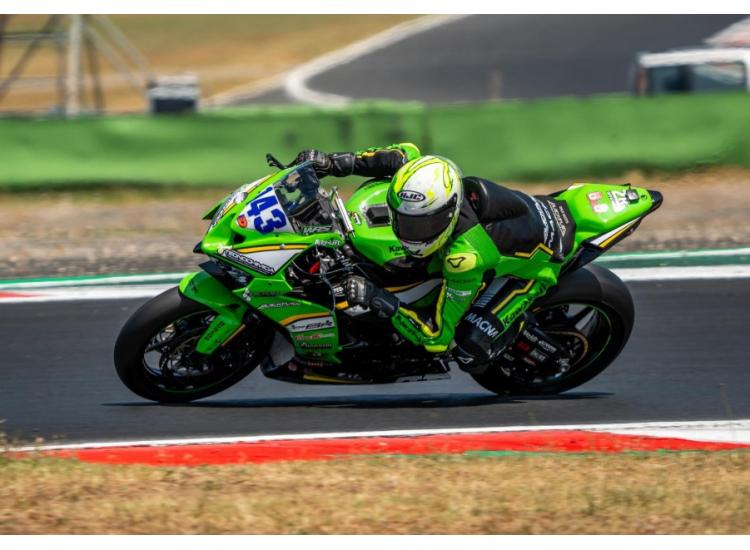 L'équipe MTM Kawasaki rejoindra le championnat du monde de motos sportives avec Xavi Artigas et Loris Veneman